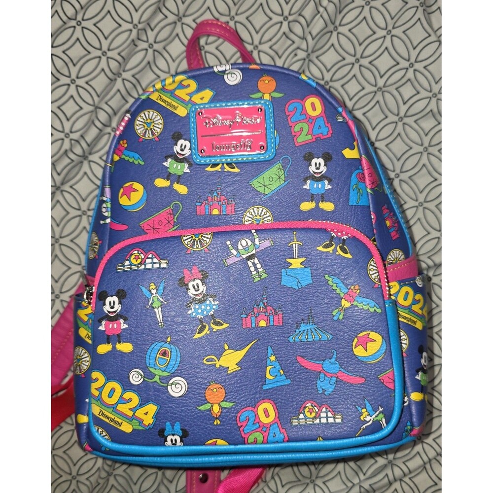 Like new Loungefly Disney parks 2024 Mickey Minnie mouse mini backpack bookbag!